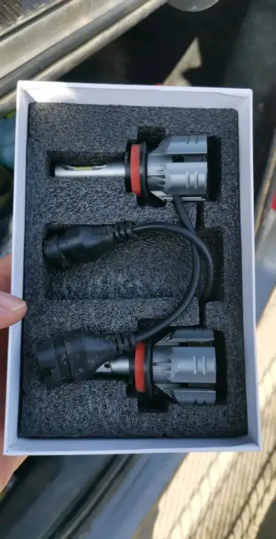 Bombillas LED para auto de alta potencia - miniatura 1