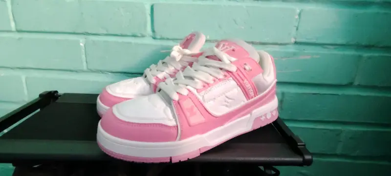 Zapatillas rosadas con blanco louis vuitton - 3