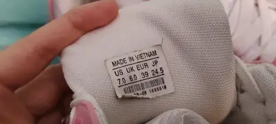 Zapatillas rosadas con blanco louis vuitton - miniatura 5