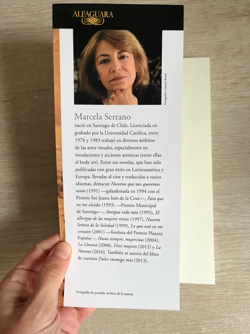 Libro 'El Manto' de Marcela Serrano - 2