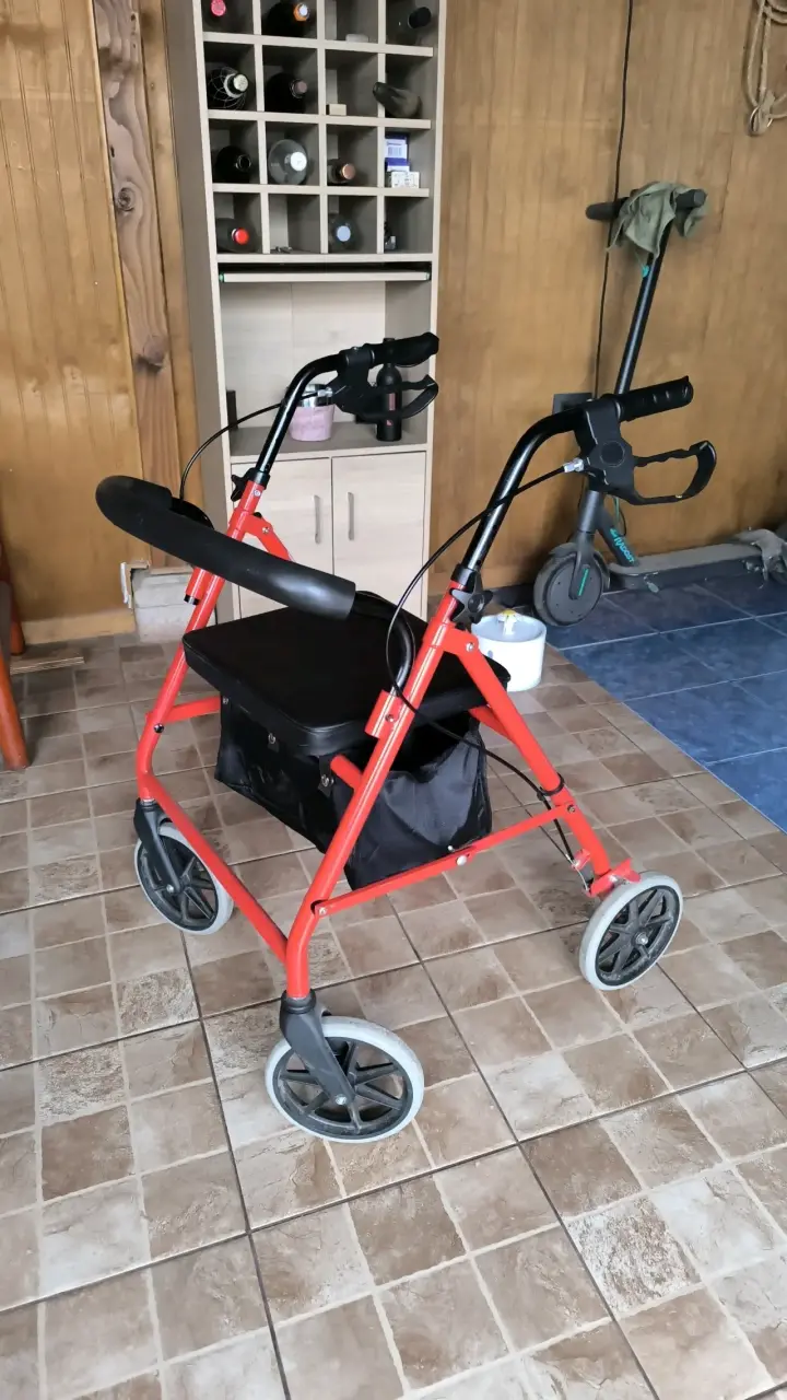 Andador para adultos plegable rojo - 2