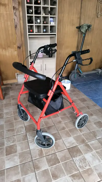 Andador para adultos plegable rojo - miniatura 2