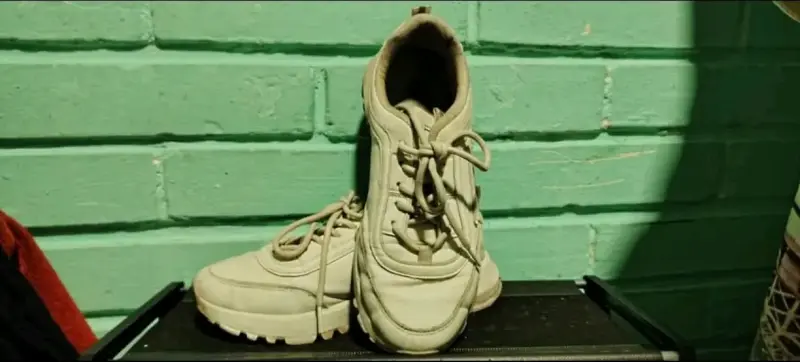 Zapatillas deportivas blancas - 2