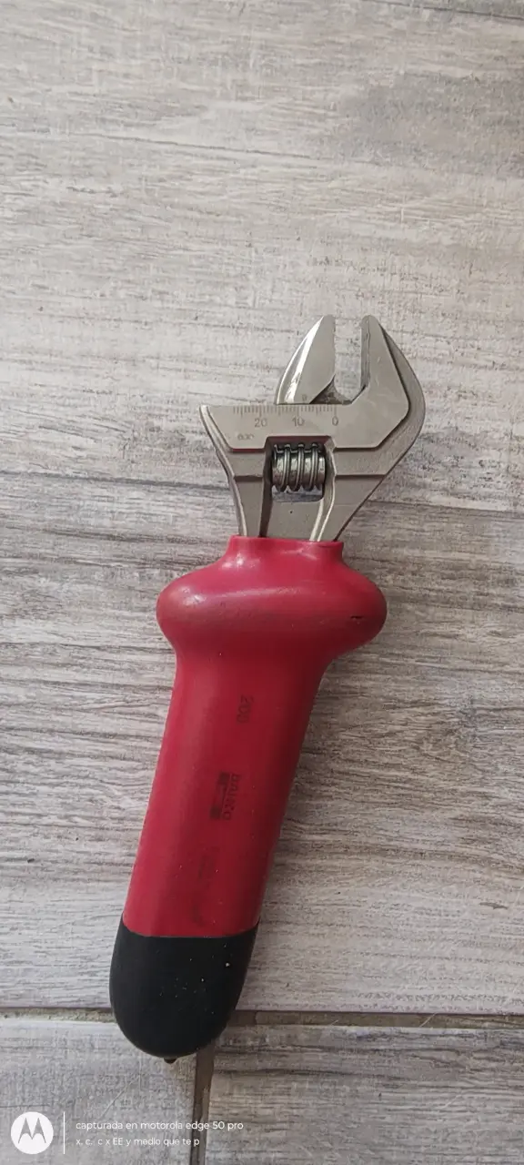 Llave ajustable Bahco 200 mm con mango aislante - 1