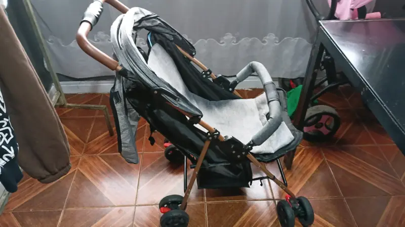 Coche de Paseo Plegable para Bebé - 2