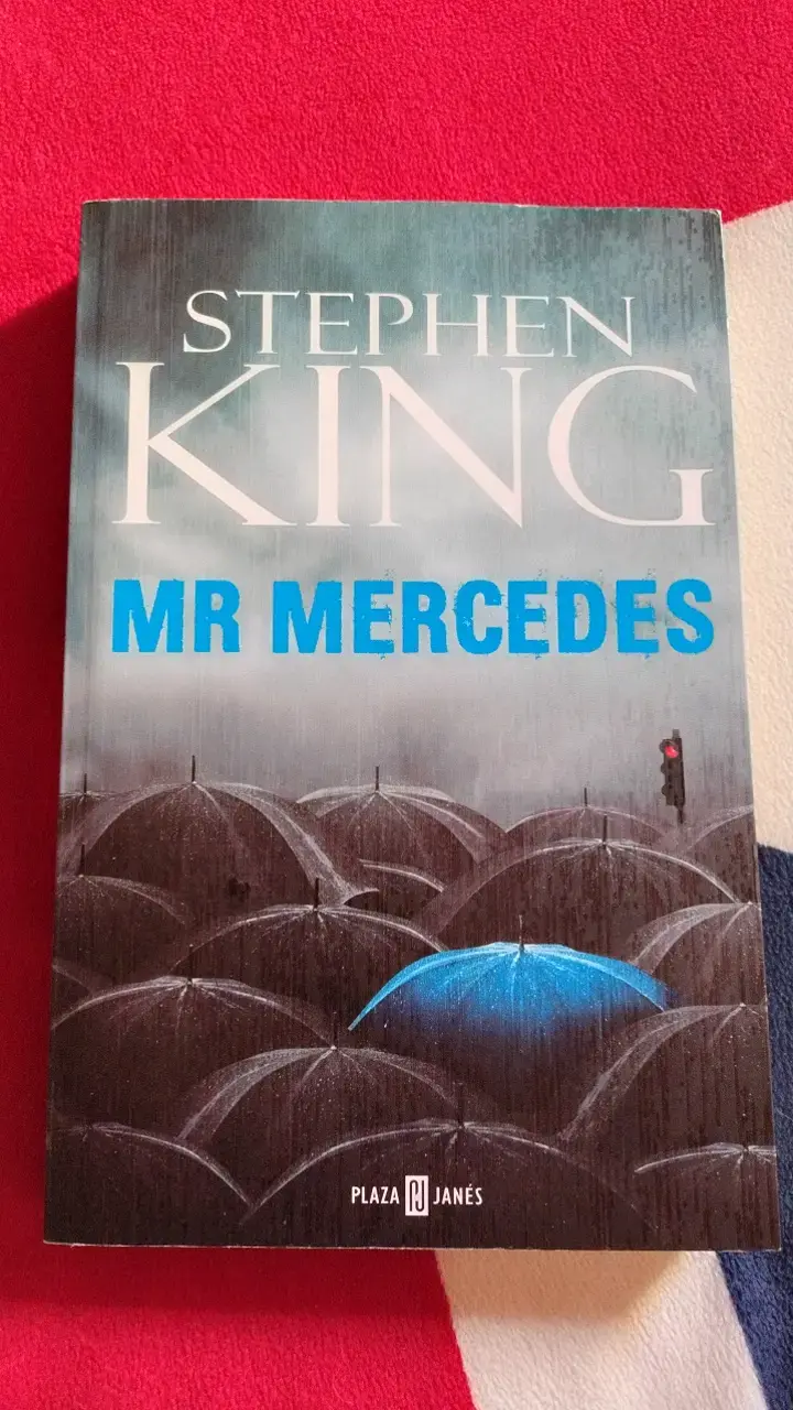 Libro Mr. Mercedes de Stephen King - 1