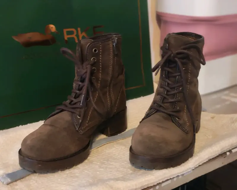 Botas de cuero marrón /verde con cierre lateral - 1