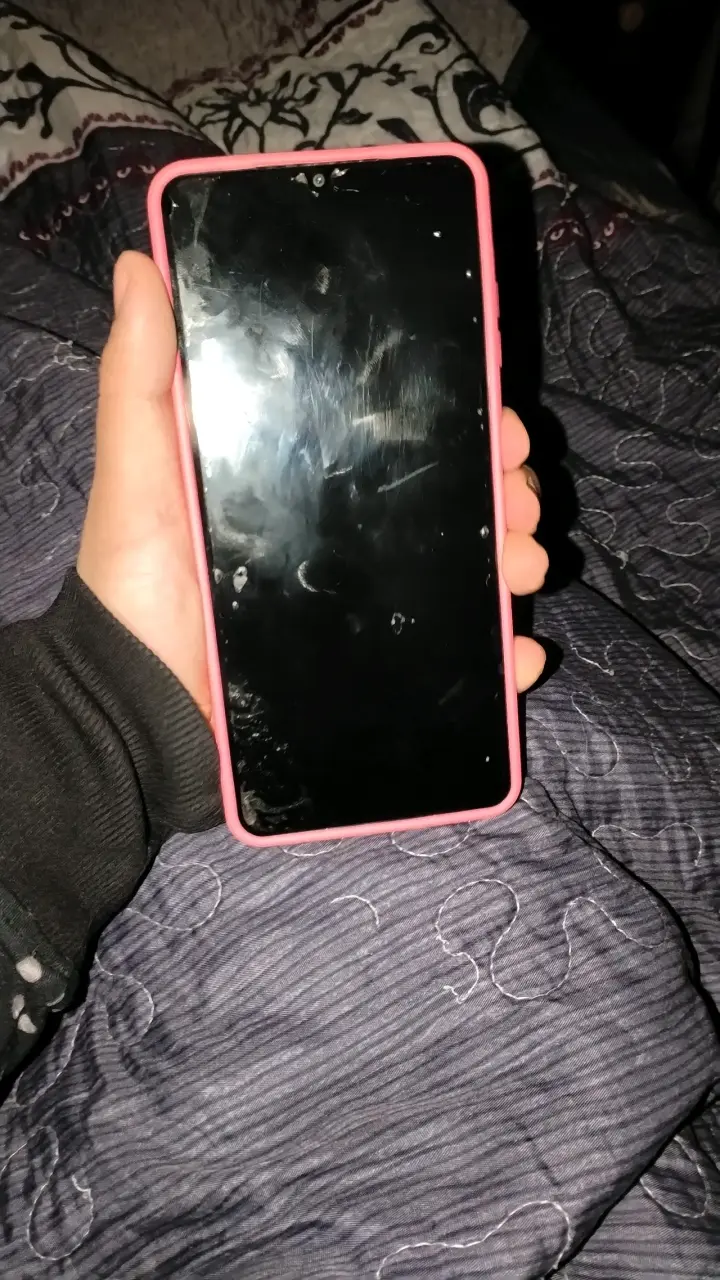 Smartphone Samsung Galaxy A06 en buen estado - 2