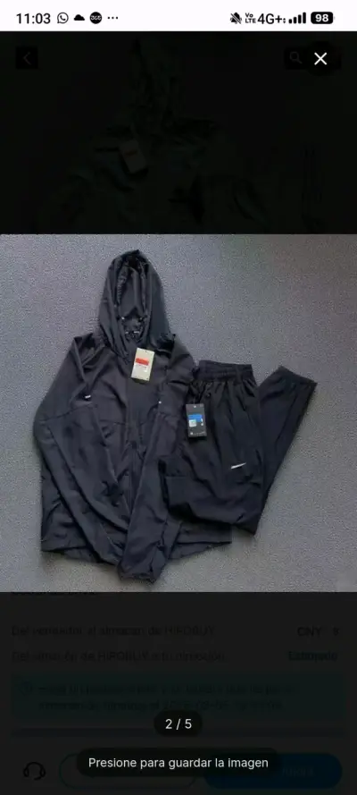 Conjunto deportivo negro con capucha - miniatura 1