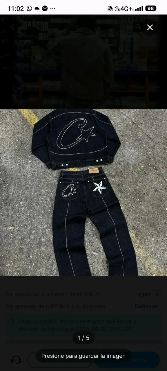 Conjunto de chaqueta y jeans bordados