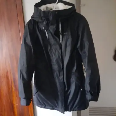 Chaqueta impermeable negra Quechua para mujer - miniatura 1