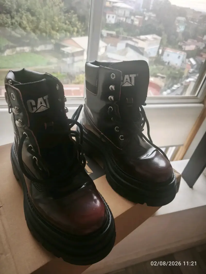Botas de cuero negras CAT con plataforma - 3