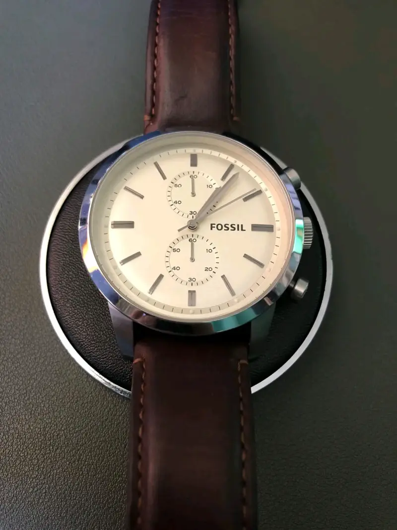 Reloj Fossil de cuero marrón para hombre - 1