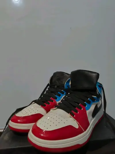 Zapatillas deportivas tricolor estilo retro - miniatura 1