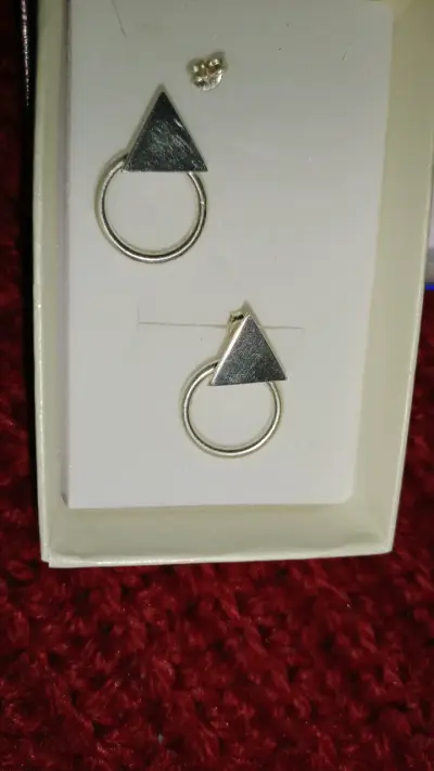 Aros geométricos de plata con triángulo - miniatura 2