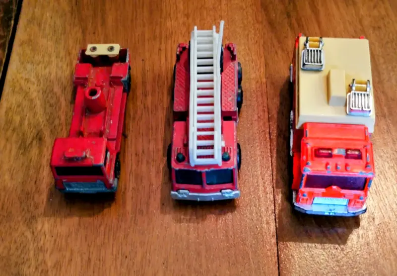 Set 6 vehículos trabajo y bomberos Matchbox - 3
