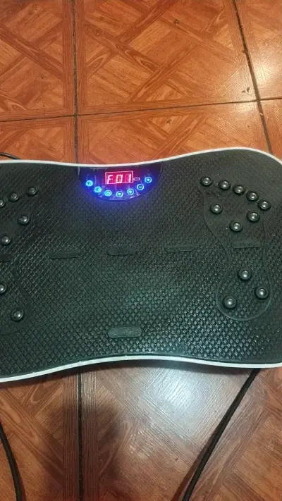 Plataforma vibratoria de ejercicio con pantalla LED - miniatura 4