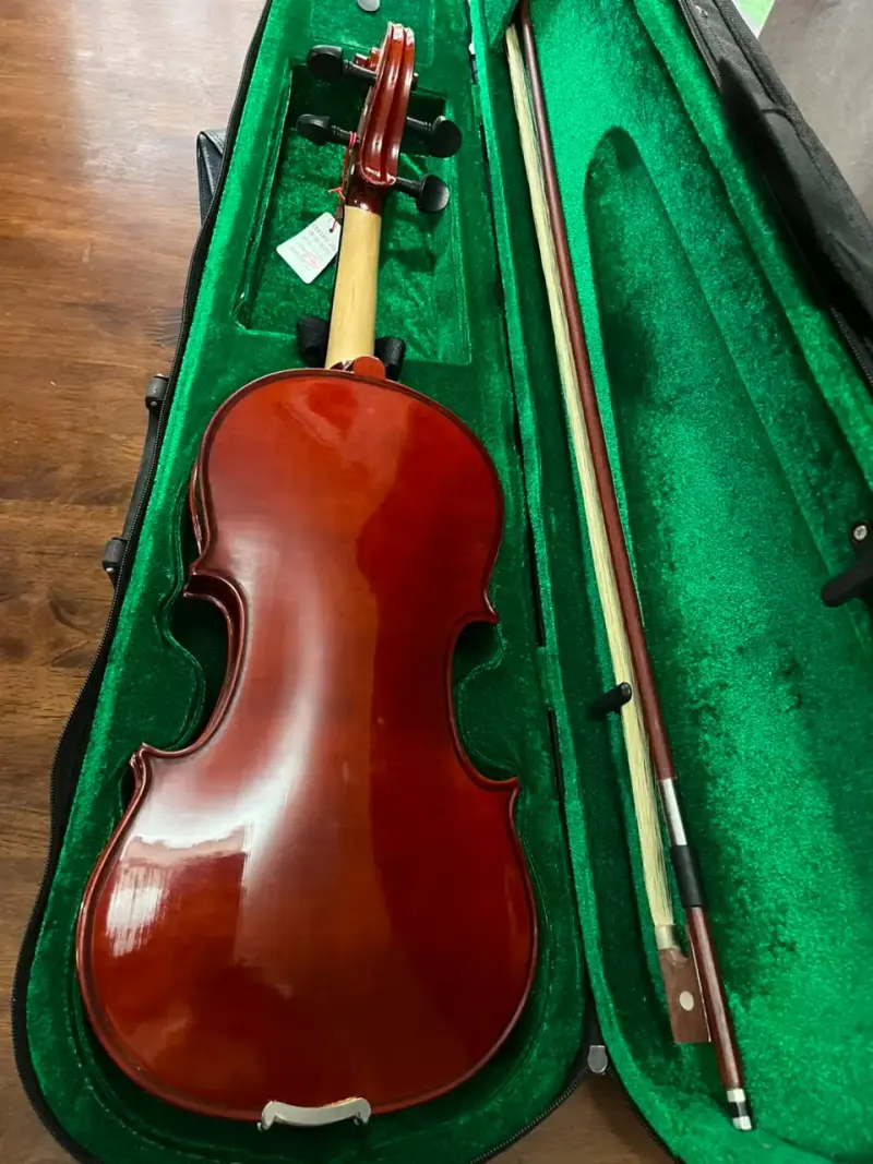 Violín 4/4 con estuche y arco  STARK VERONA SV044 - 3