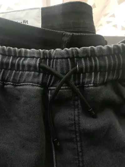 Pantalones jogger negros para hombre - miniatura 1
