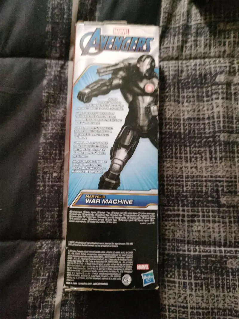 Figura de acción War Machine Marvel Avengers - 2