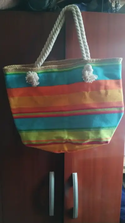 Bolso playero rayado multicolor con asas de cuerda - miniatura 1