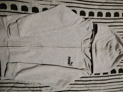 Polerón con capucha gris Puma para niña - miniatura 2