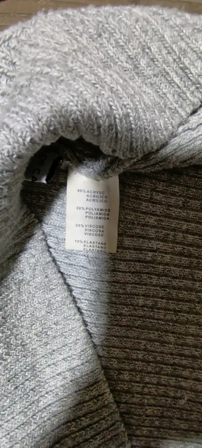 Suéter de punto gris para hombre - miniatura 1