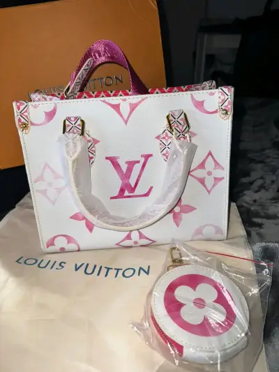 Bolso Louis Vuitton rosa con monograma - miniatura 1