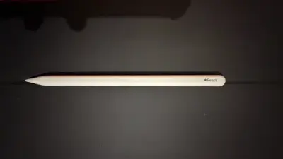 iPad Pro 12.9 pulgadas  con funda y Apple Pencil - miniatura 5