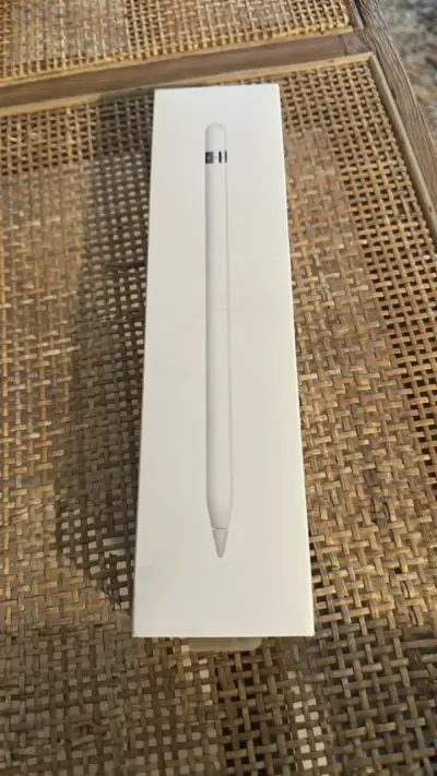 Apple Pencil de segunda generación en caja - miniatura 1