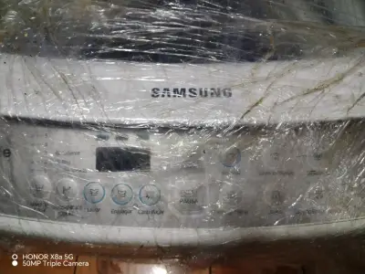 Lavadora Samsung automática en buen estado - miniatura 1