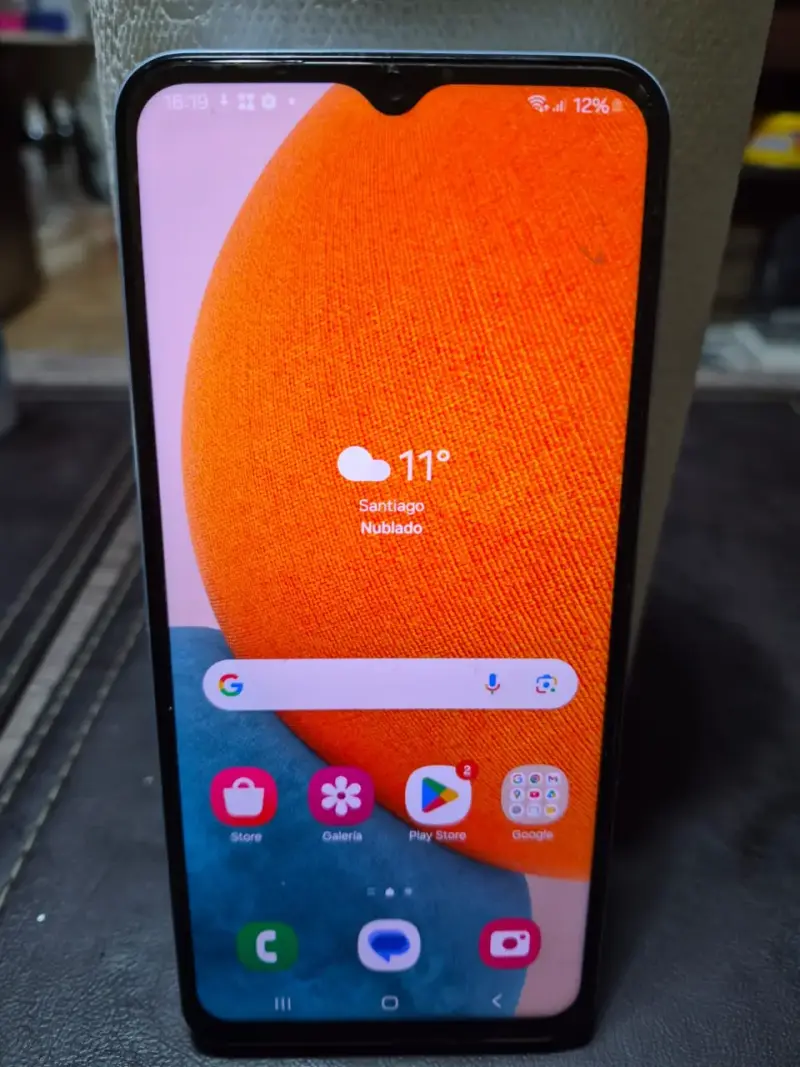Smartphone Samsung Galaxy A23 5G en buen estado - 2