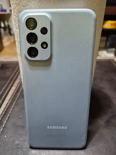 Smartphone Samsung Galaxy A23 5G en buen estado - miniatura 3