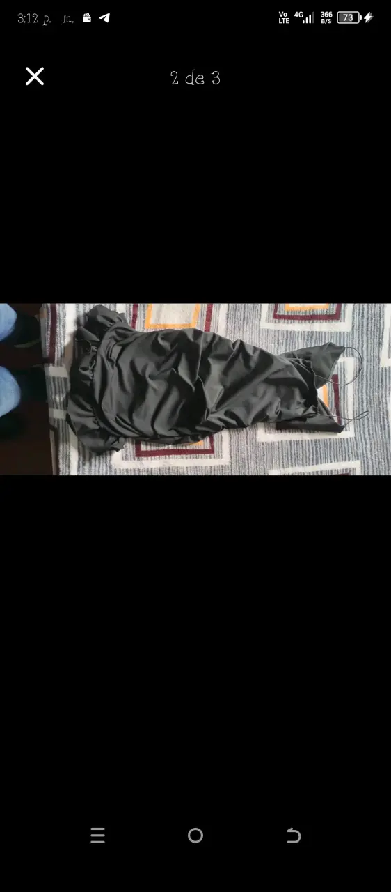 Vestido negro elegante para mujer - 2