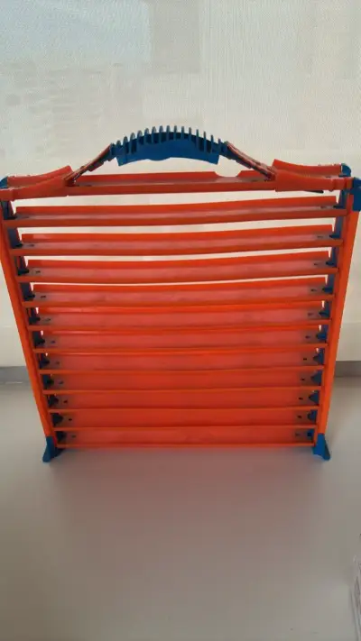 Pista de autos Hot Wheels naranja y azul - miniatura 1
