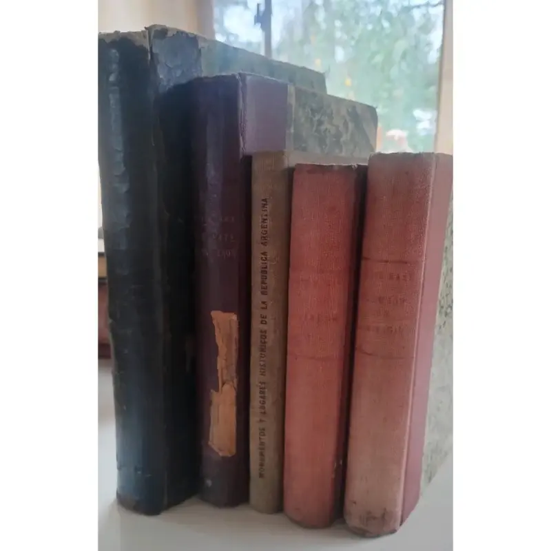 Colección de libros antiguos variados - 1