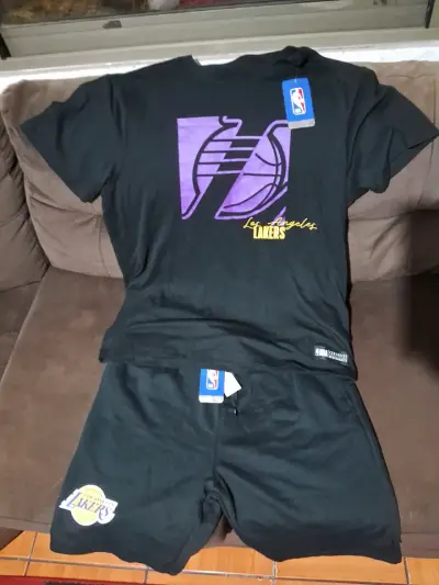 Set de polera y short NBA Los Angeles Lakers - miniatura 1