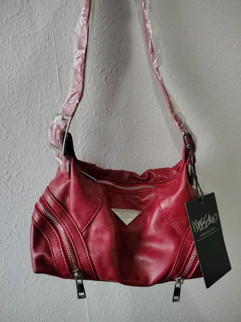 Bolso de cuero rojo Mossimo con correas ajustables - 4