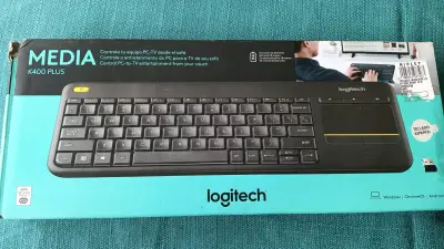 Teclado Inalámbrico Logitech K400 Plus co Touchpad - miniatura 2