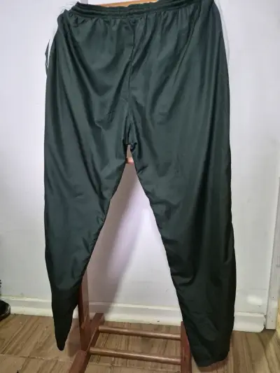 Pantalones deportivos Under Armour verde oscuro - miniatura 2