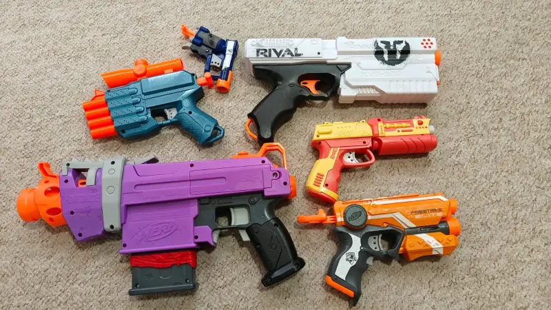 Set de pistolas Nerf con dardos incluidos - 2