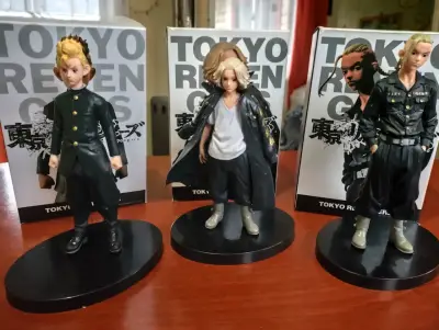 Figuras de acción Tokyo Revengers set de 3 - miniatura 1