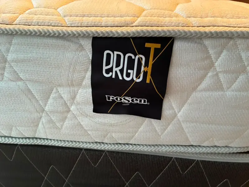 Cama 1.5 plazasColchón Rosen Ergo T en buen estado - 2