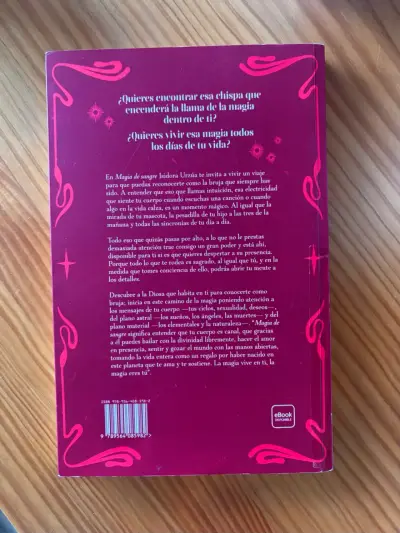 Libro 'Magia de Sangre' de Isidora Urzúa - miniatura 2