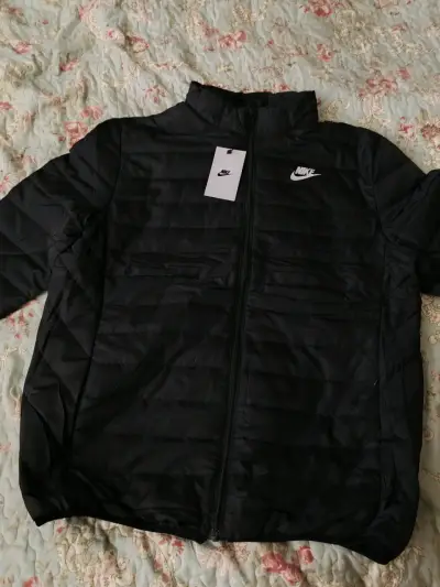 Chaqueta acolchada negra Nike og talla L - miniatura 1