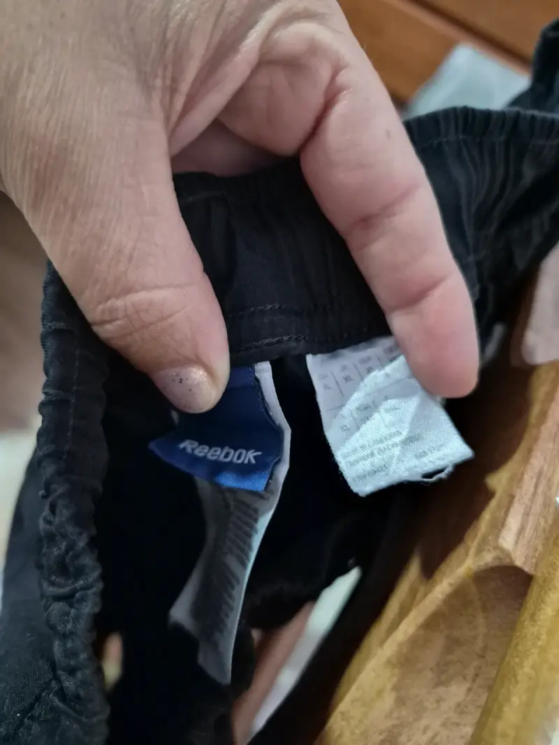 Pantalones deportivos negros Reebok para hombre - 3