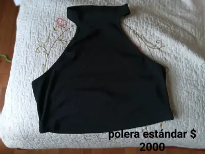 Polera negra sin mangas estándar - miniatura 1