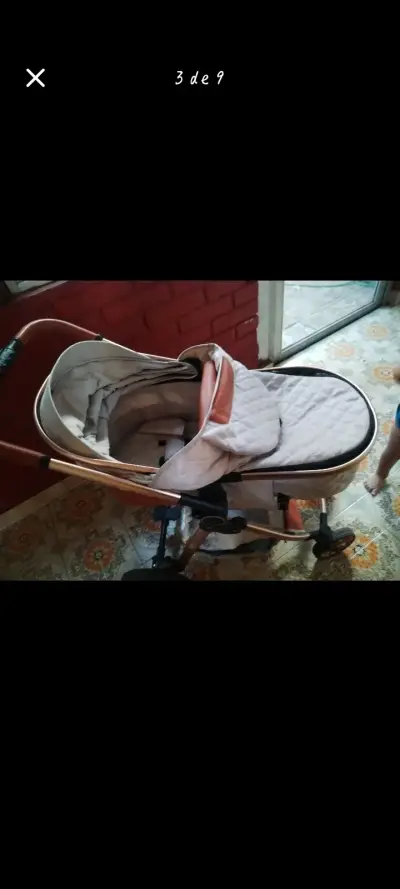 Coche de bebé plegable color beige - miniatura 3