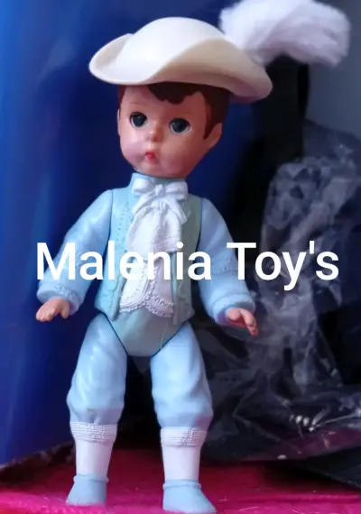 Muñecas de colección Madame Alexander - miniatura 1