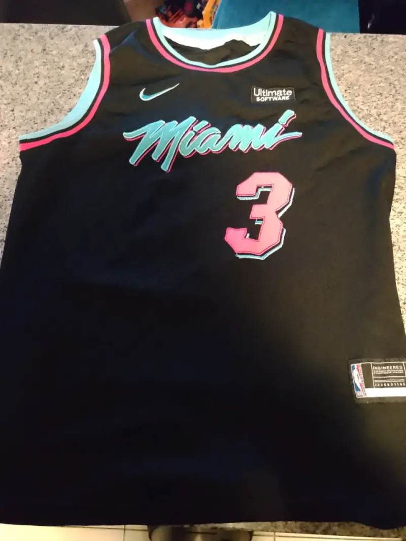Camiseta de baloncesto Miami Heat Wade - 1